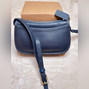 ❌SOLD❌ 100% Authentic VINTAGE Coach “Wendie” Mini #9031 in true Blue colour